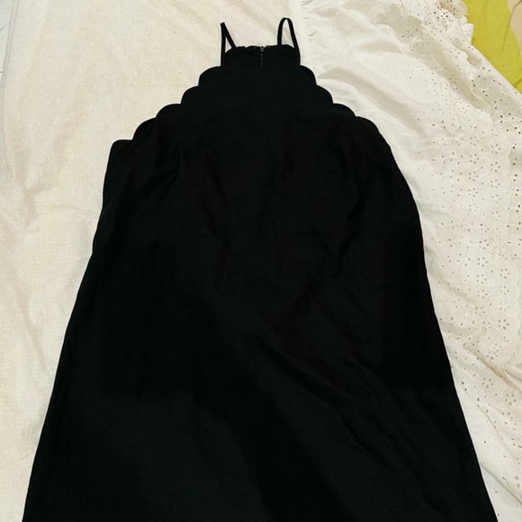 Black halter neck dress - Picture 7 of 10